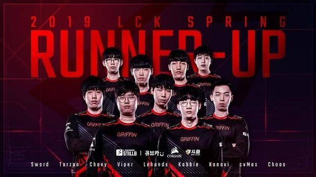 对于一名在 对于一名在