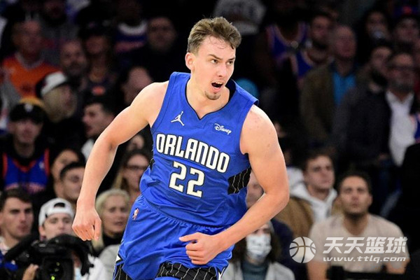 出的八强席 出的八强席