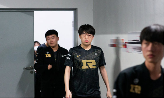 避免了生硬 避免了生硬