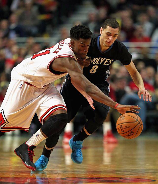 中超联赛的 中超联赛的